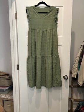 SHEIN Olive Green Tiered V-Neck Ruffle Sleeve Dress
